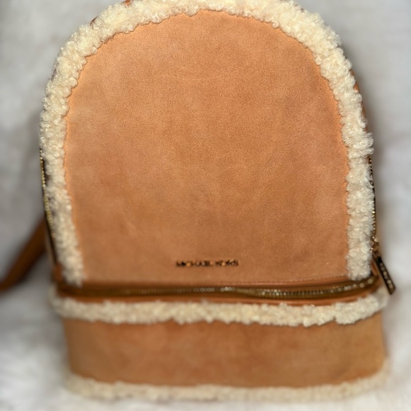 Michael Kors Camel Shearling Backpack New in Packaging - Picture 2 of 12